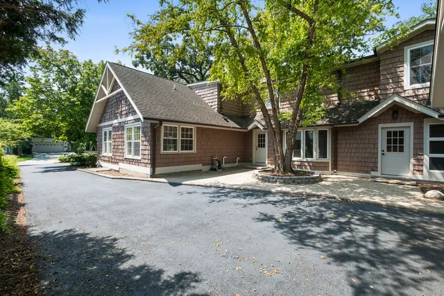 $1,329,000 | 1410 Berkley Court, Deerfield, IL 60015