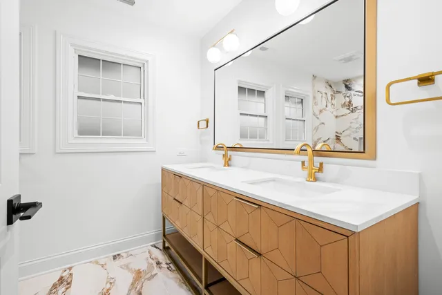 $1,329,000 | 1410 Berkley Court, Deerfield, IL 60015