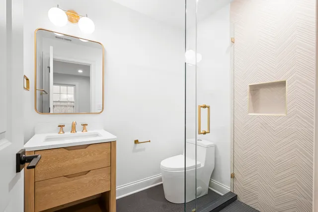 $1,329,000 | 1410 Berkley Court, Deerfield, IL 60015