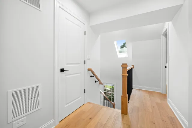 $1,329,000 | 1410 Berkley Court, Deerfield, IL 60015