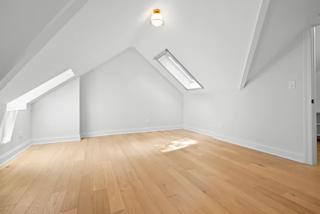 $1,329,000 | 1410 Berkley Court, Deerfield, IL 60015