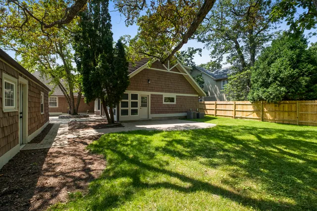 $1,329,000 | 1410 Berkley Court, Deerfield, IL 60015