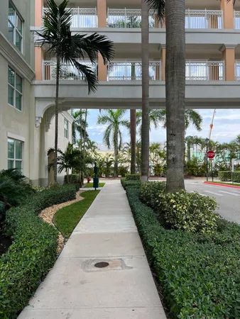 $2,500 | 806 East Windward Way, Unit 216, Lantana, FL 33462