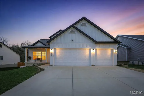$469,900 | 1473 Grey Wolf Drive, Imperial, MO 63052