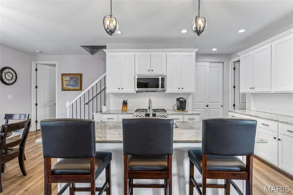 $469,900 | 1473 Grey Wolf Drive, Imperial, MO 63052