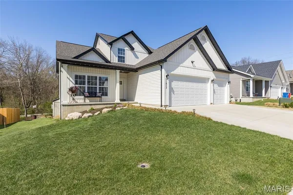 $469,900 | 1473 Grey Wolf Drive, Imperial, MO 63052