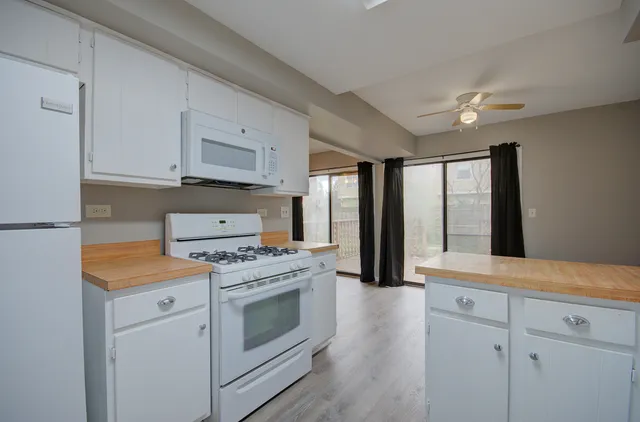 $2,150 | 304 Walnut Circle, Bolingbrook, IL 60440