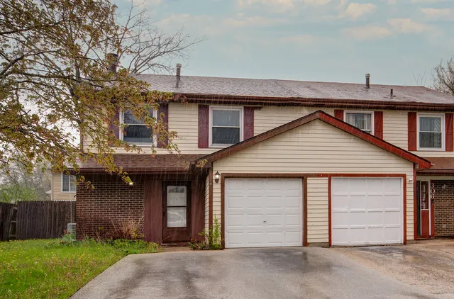 $2,150 | 304 Walnut Circle, Bolingbrook, IL 60440