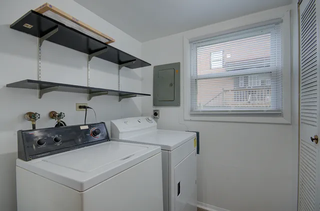 $2,150 | 304 Walnut Circle, Bolingbrook, IL 60440