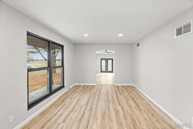 $299,000 | 877 Longhi Road, Collinsville, IL 62234