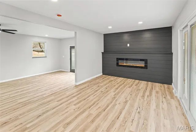 $299,000 | 877 Longhi Road, Collinsville, IL 62234