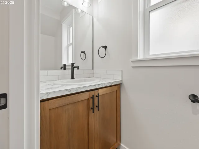 $409,000 | 1453 Southeast Marine Avenue, Lincoln City, OR 97367