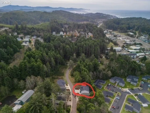 $409,000 | 1453 Southeast Marine Avenue, Lincoln City, OR 97367