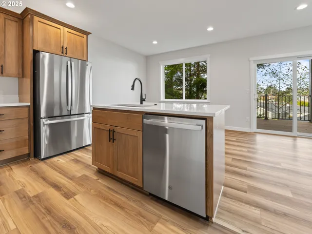 $409,000 | 1453 Southeast Marine Avenue, Lincoln City, OR 97367