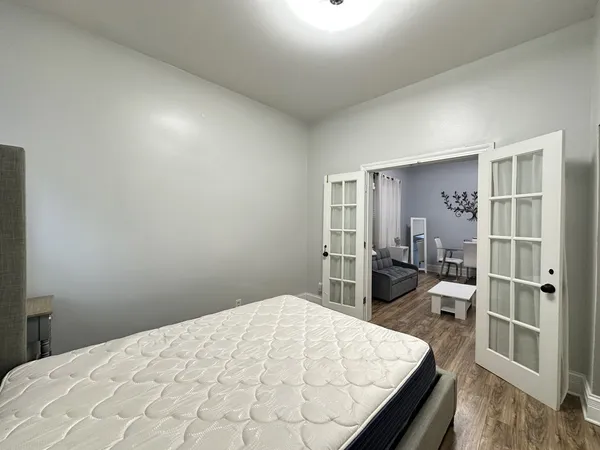 $3,100 | 720 North Elizabeth Street, Unit 2, Chicago, IL 60642