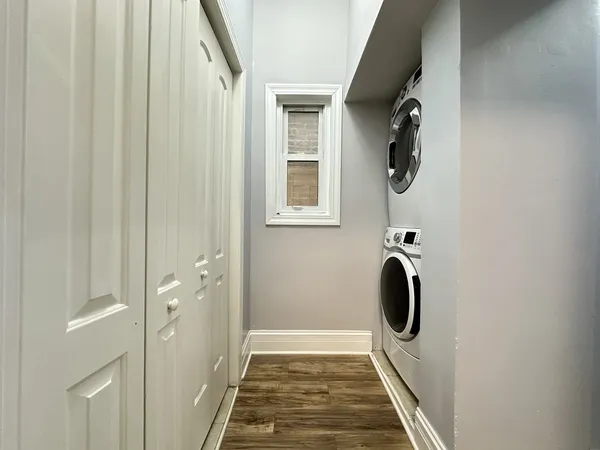 $3,100 | 720 North Elizabeth Street, Unit 2, Chicago, IL 60642