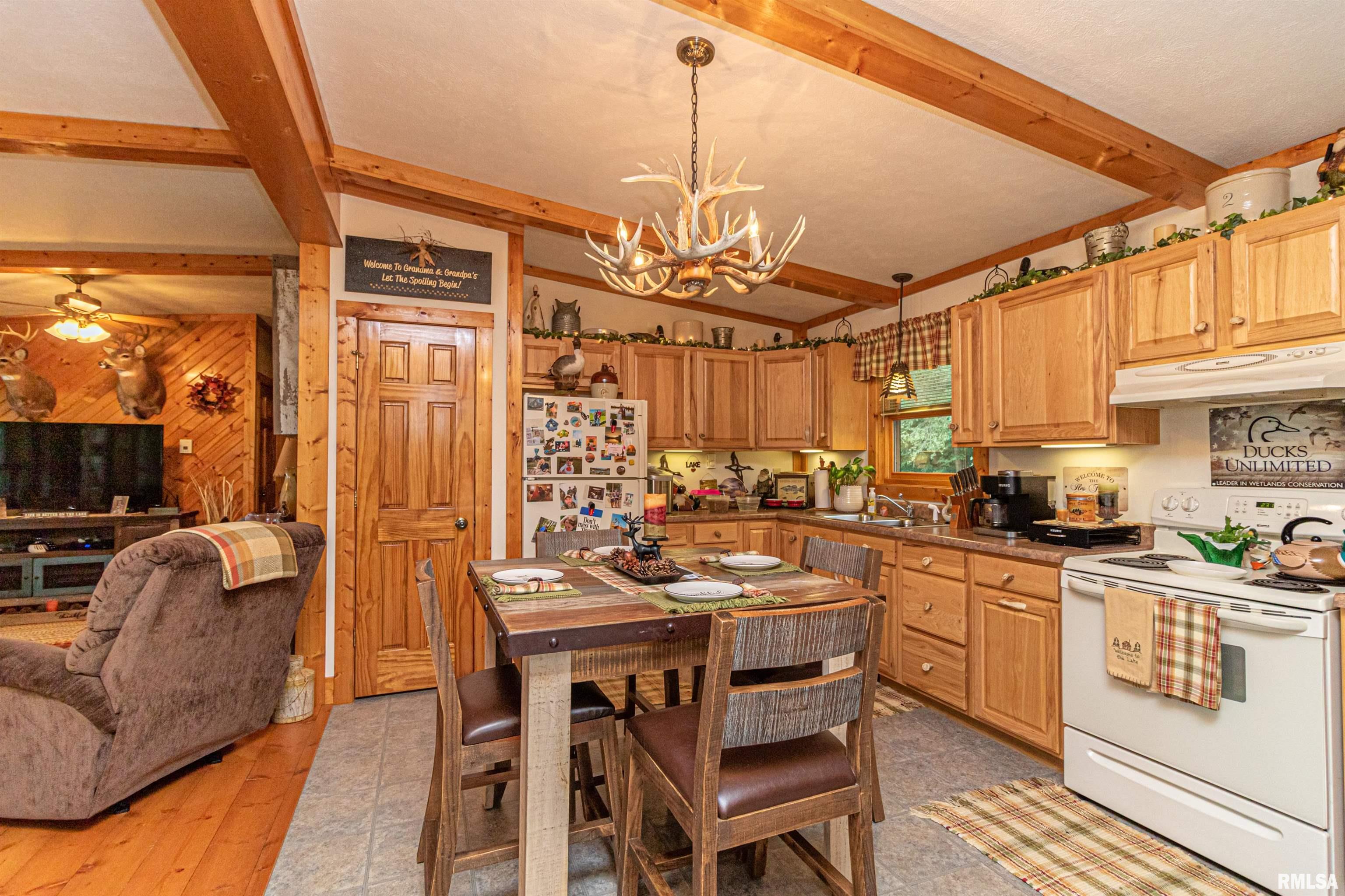 11397 Maple Island Road Manito, IL 61546 - Photo 20 of 43 Gallery Image 20
