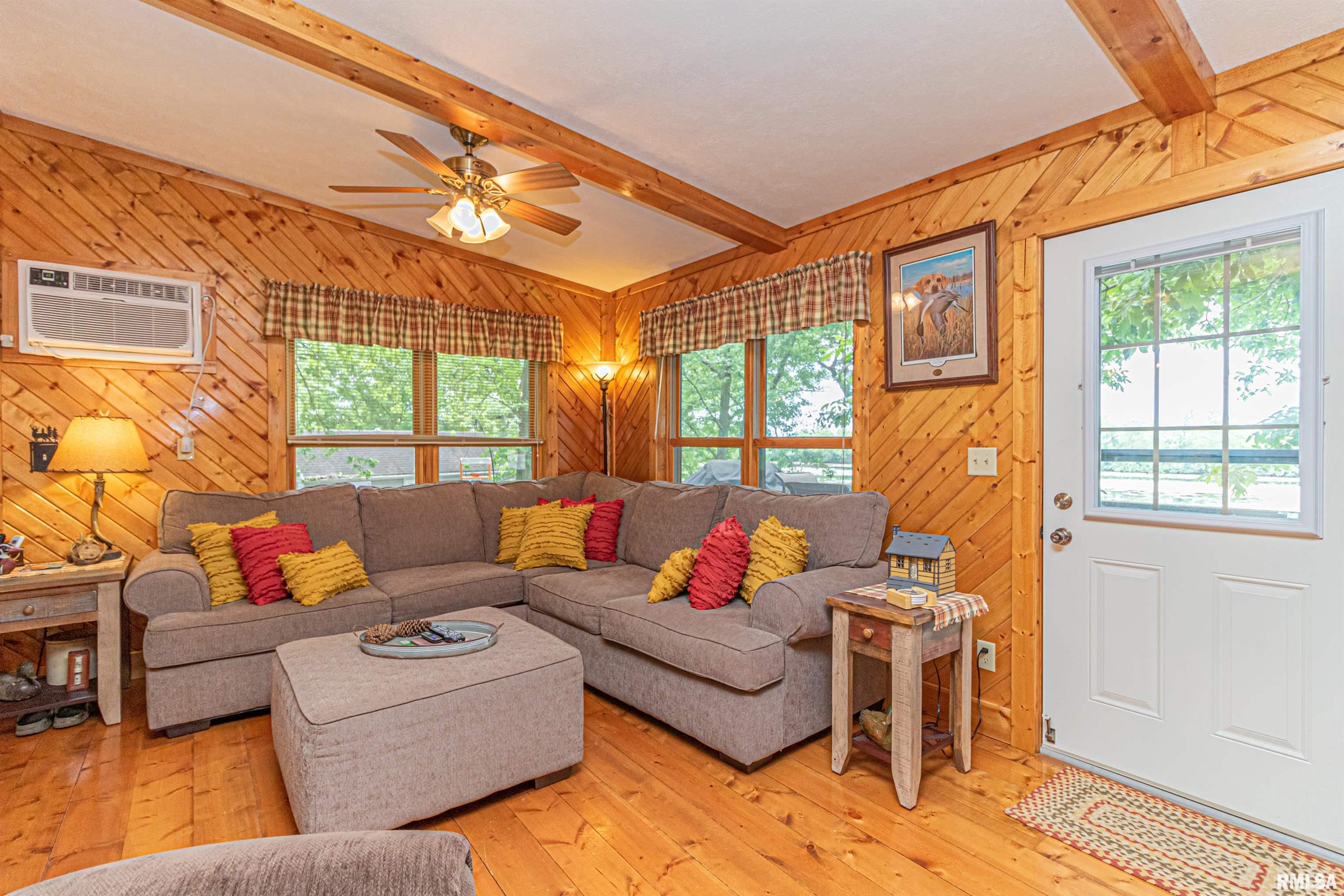 11397 Maple Island Road Manito, IL 61546 - Photo 23 of 43 Gallery Image 23