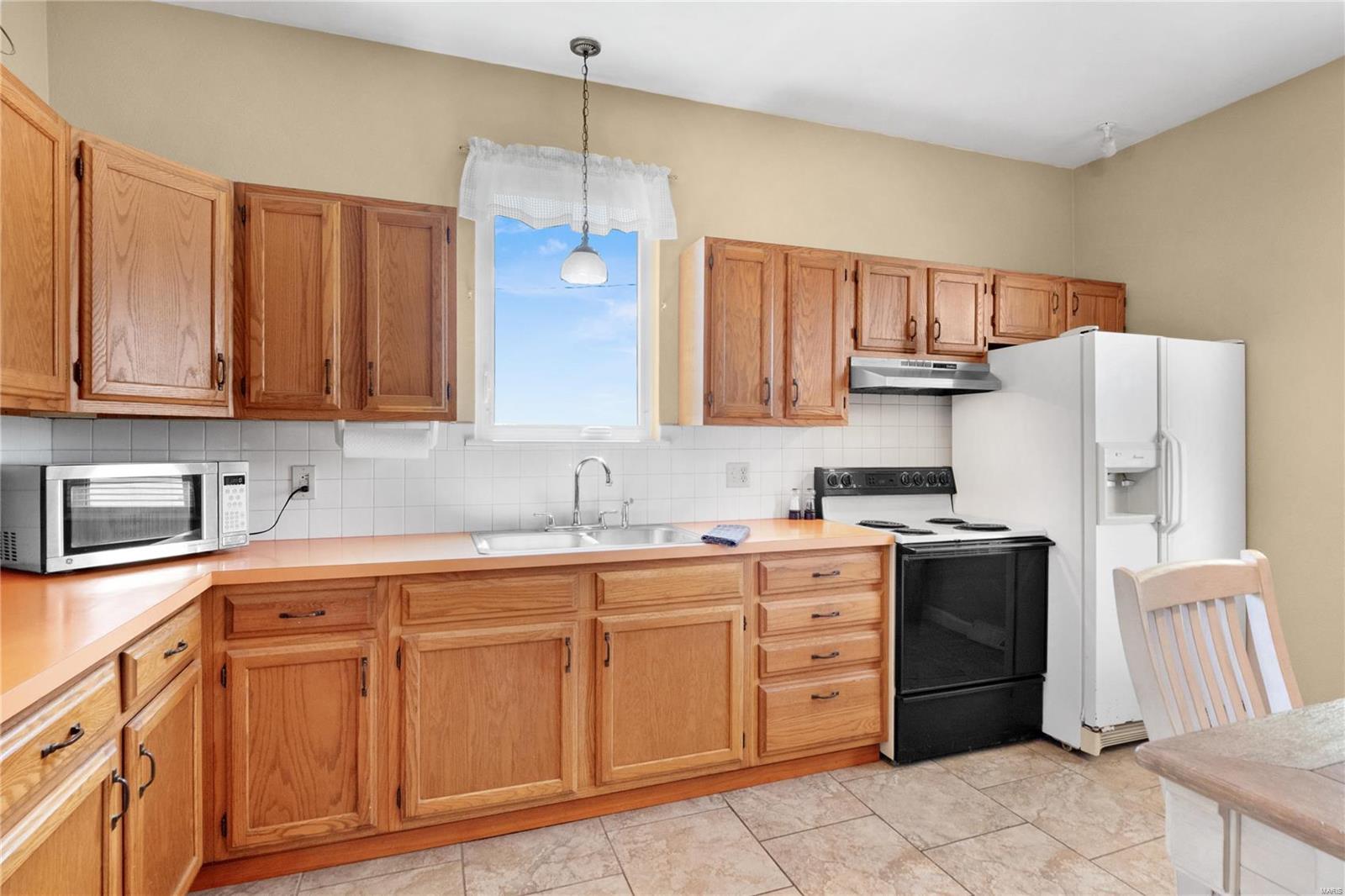 2056 Chas Young Road Dupo, IL 62239 - Photo 6 of 44 Gallery Image 6