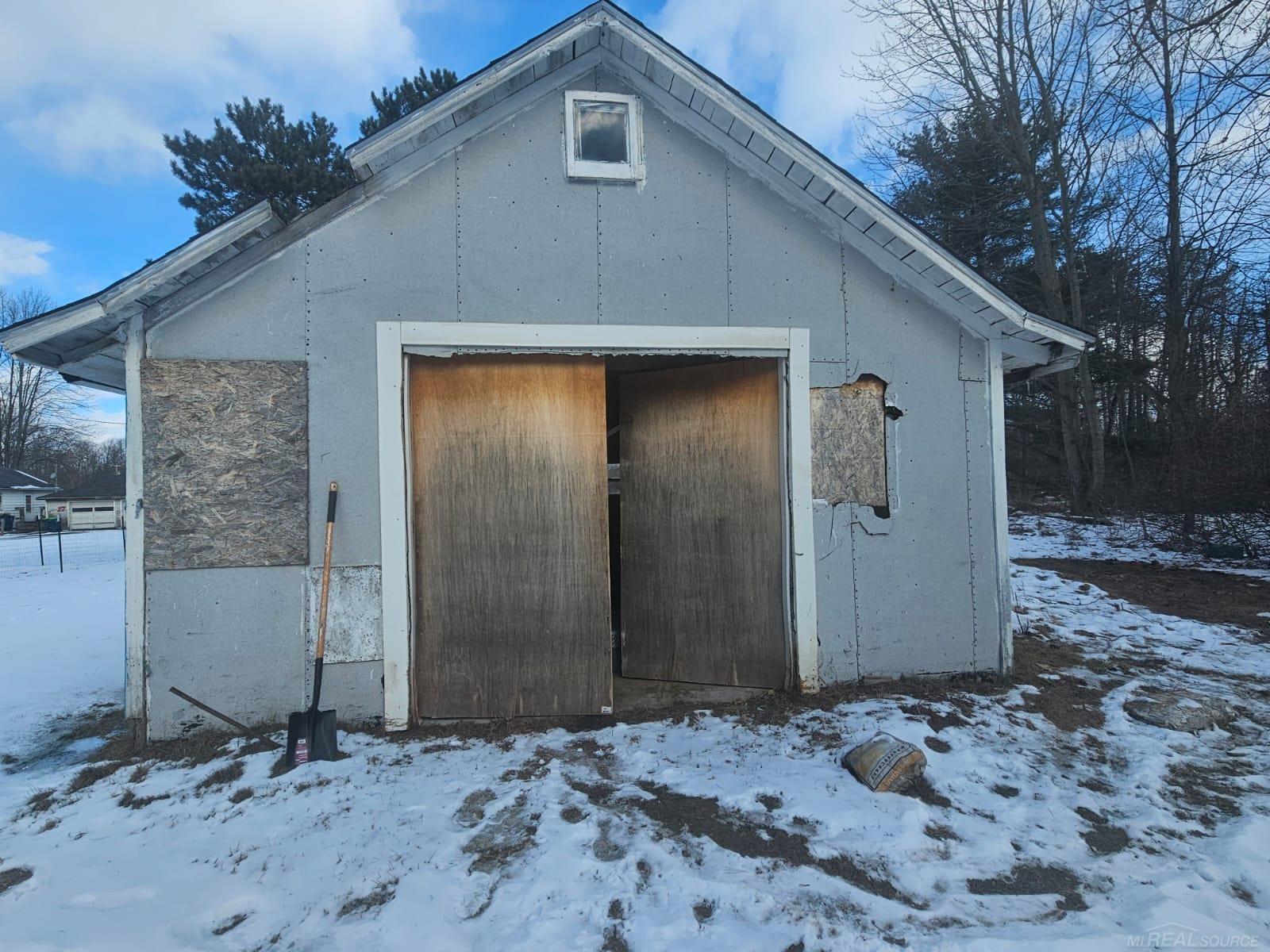 3275 South Towerline Road Bridgeport, MI 48722 - Photo 30 of 38 50165053-c589ea30-2217-4960-bf44-118be74cafa6.JPG