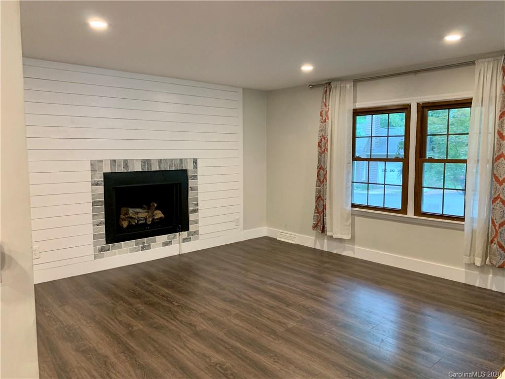 5057 Suwarrow Circle, Unit 57 Tega Cay, SC 29708 - Photo 5 of 46 Gallery Image 5