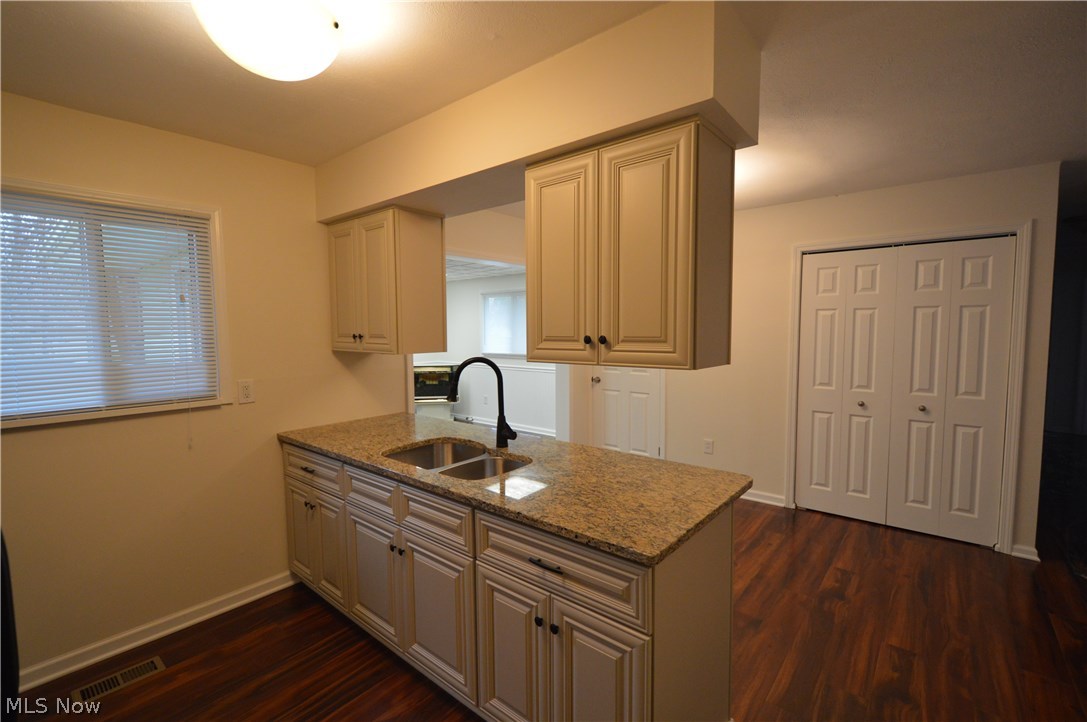 718 Ledge Road Macedonia, OH 44056 - Photo 11 of 22 Gallery Image 11