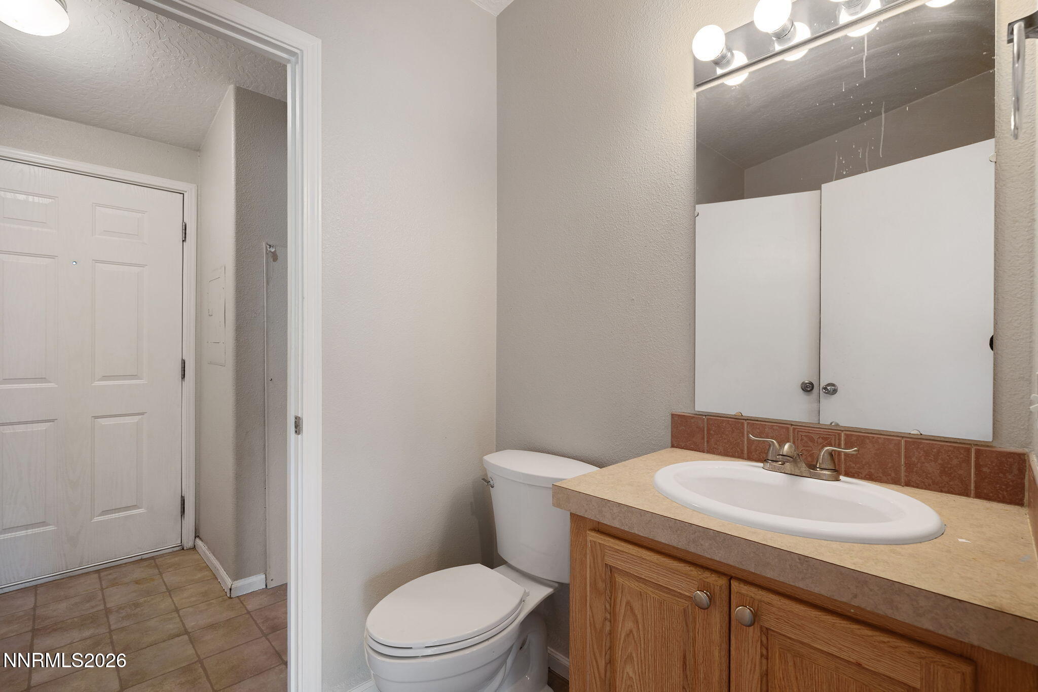 615 Ruby Creek Lane Reno, NV 89506 - Photo 9 of 30 28-web-or-mls-615 Ruby Creek-17