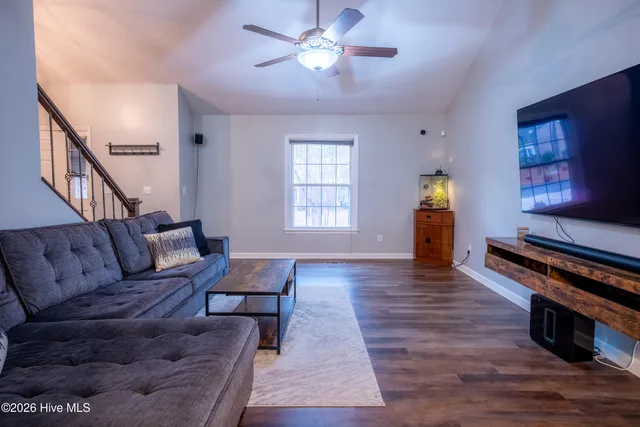 $325,000 | 101 Laforet Court, Aberdeen, NC 28315