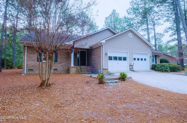 $325,000 | 101 Laforet Court, Aberdeen, NC 28315