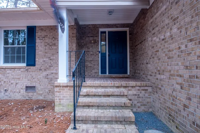 $325,000 | 101 Laforet Court, Aberdeen, NC 28315