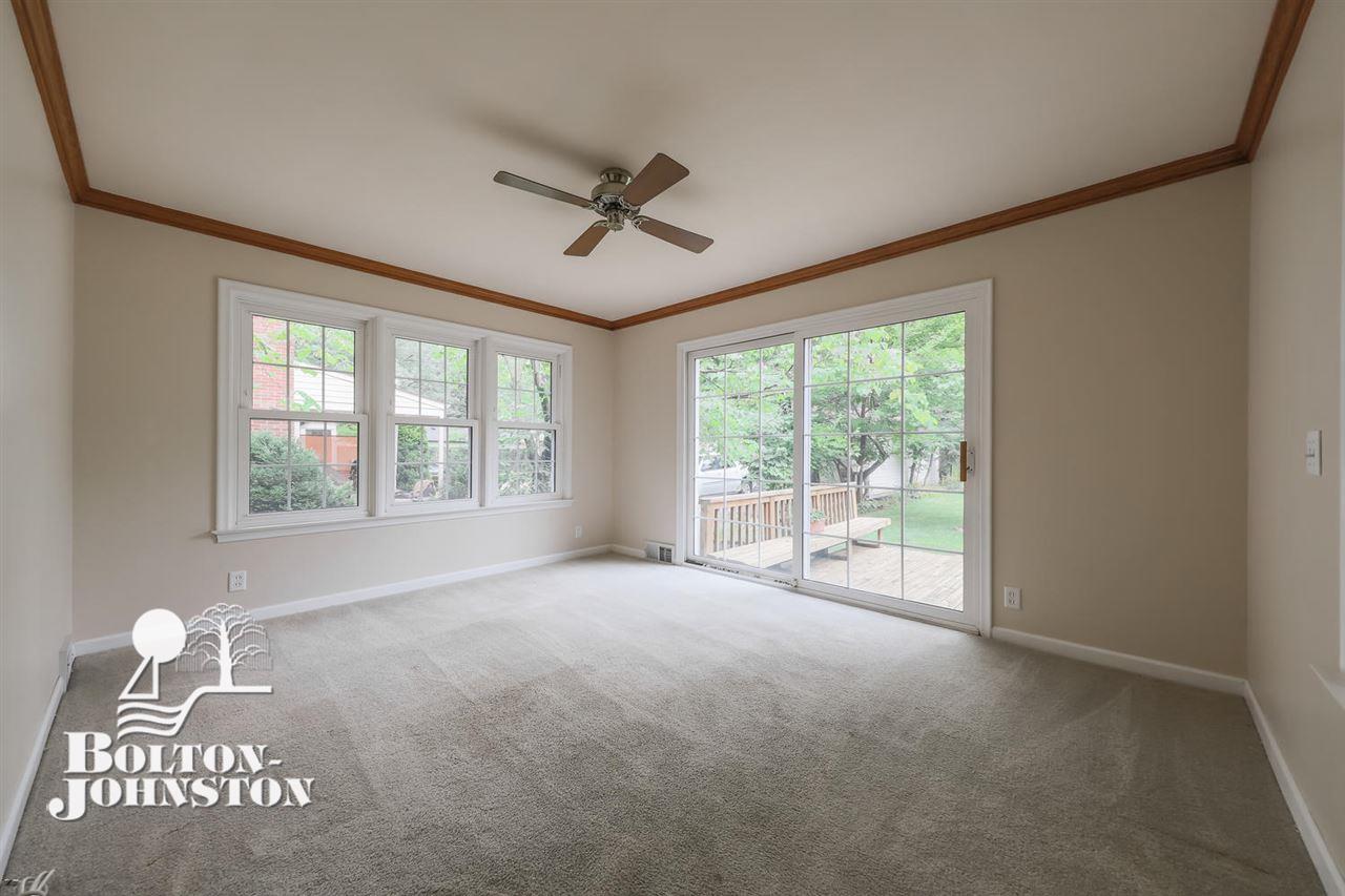 1948 Broadstone Road Grosse Pointe Woods, MI 48236 - Photo 5 of 20