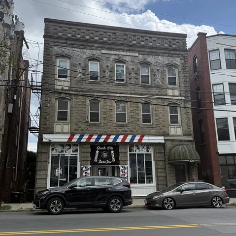 $2,250 | 100 River Street, Unit 2, Haverhill, MA 01832