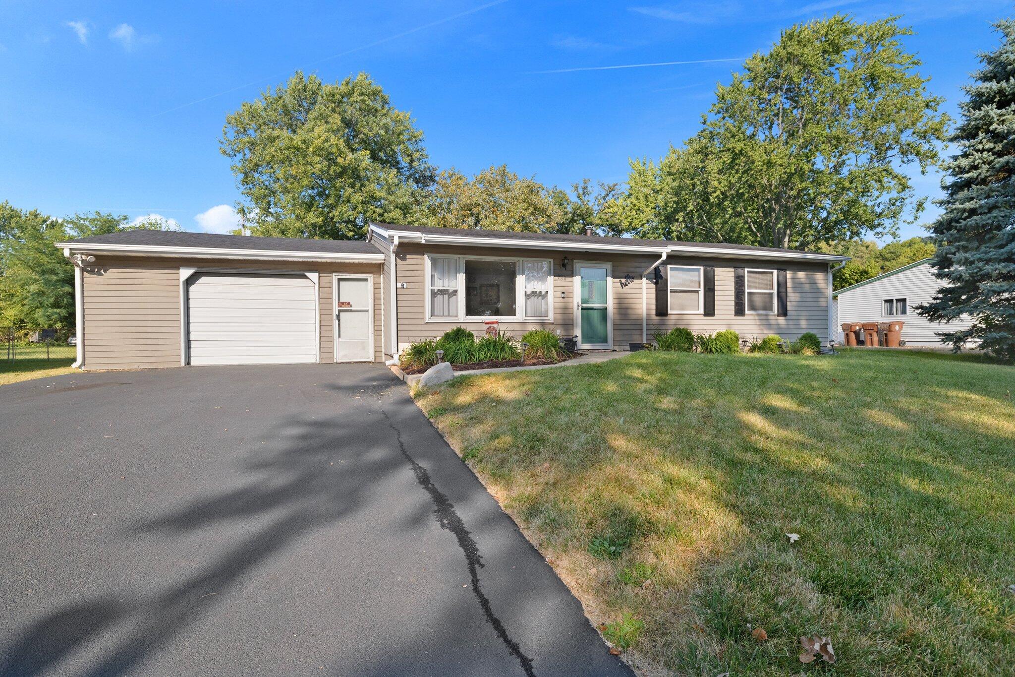 780 Governor Road Valparaiso, IN 46385 - Photo 2 of 14 2048x1365