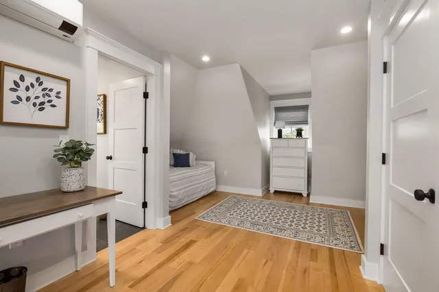 $4,995 | 1230 Islington Street, Portsmouth, NH 03801