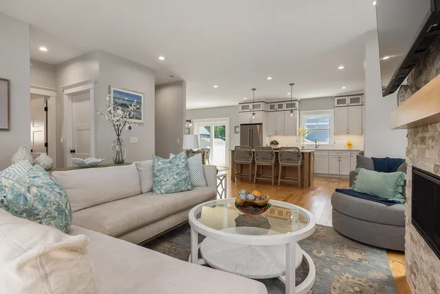 $4,995 | 1230 Islington Street, Portsmouth, NH 03801