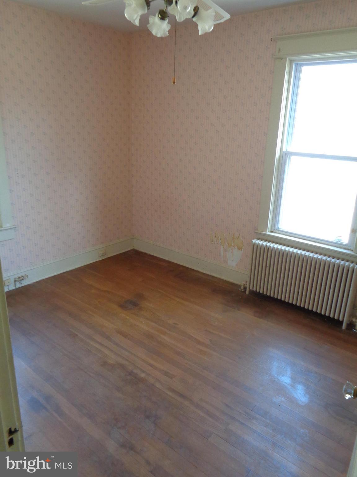 26626 Ridge Road Damascus, MD 20872 - Photo 6 of 12 Bedroom #1