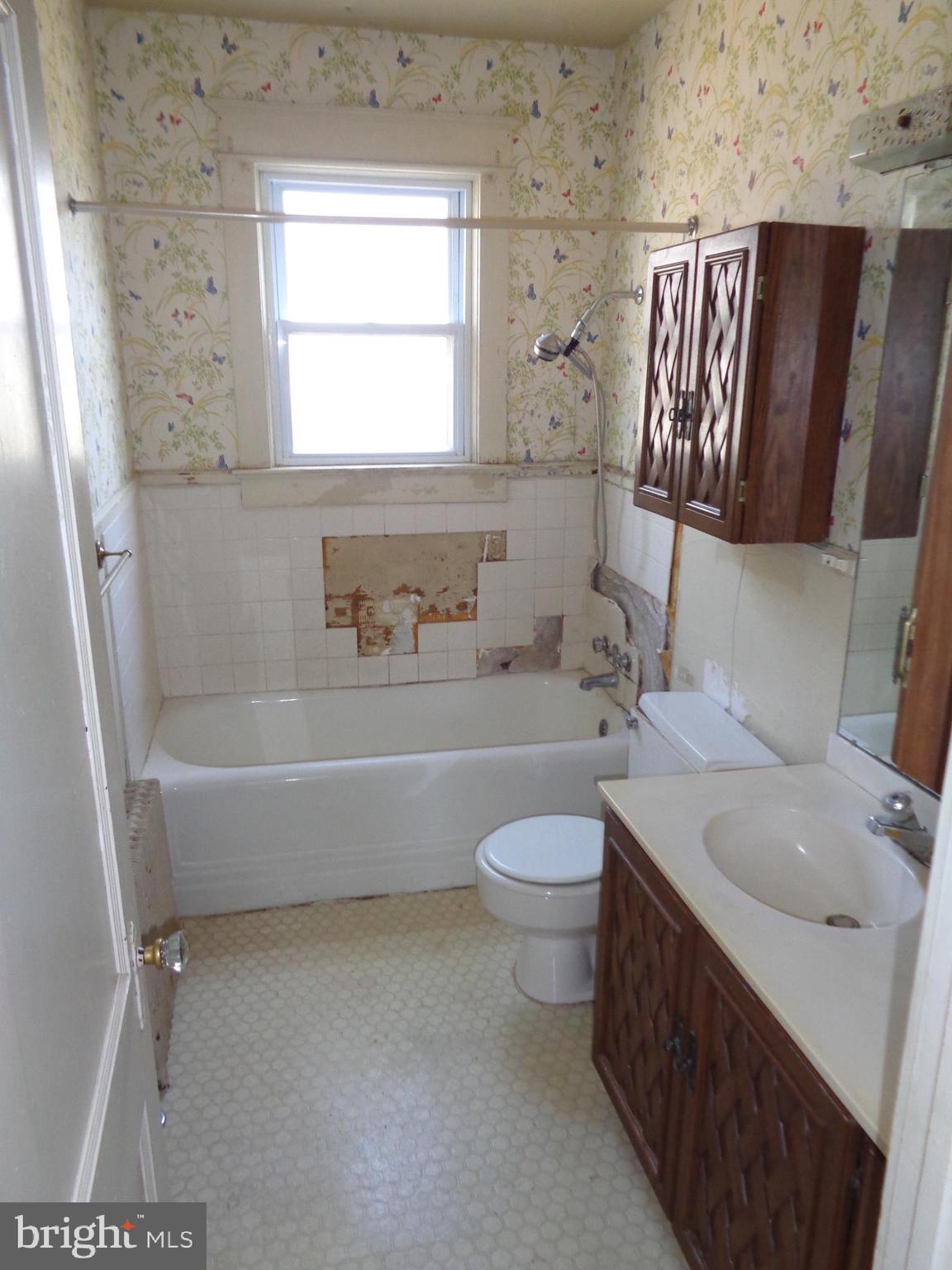 26626 Ridge Road Damascus, MD 20872 - Photo 7 of 12 Bathroom