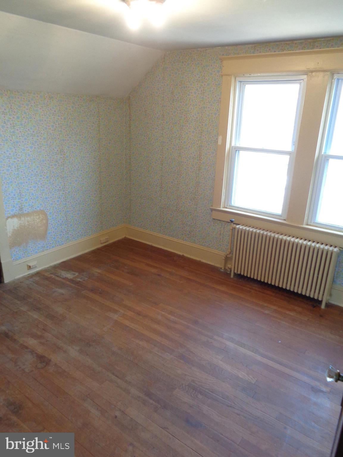 26626 Ridge Road Damascus, MD 20872 - Photo 9 of 12 Bedroom #3