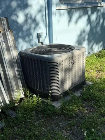 $399,000 | 2340 Jamaica Drive, Miramar, FL 33023