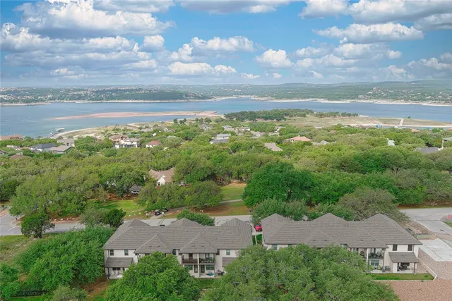 $2,300 | 565 Demarett Drive, Point Venture, TX 78645