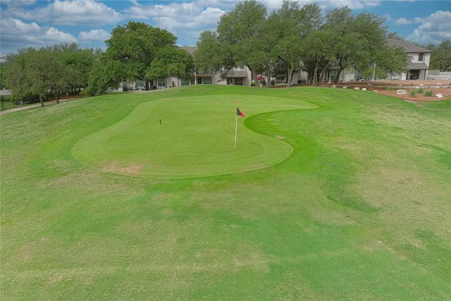 $2,300 | 565 Demarett Drive, Point Venture, TX 78645