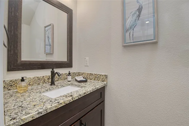 $2,300 | 565 Demarett Drive, Point Venture, TX 78645