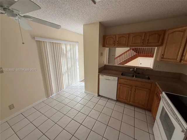 $3,150 | 10935 Neptune Drive, Cooper City, FL 33026