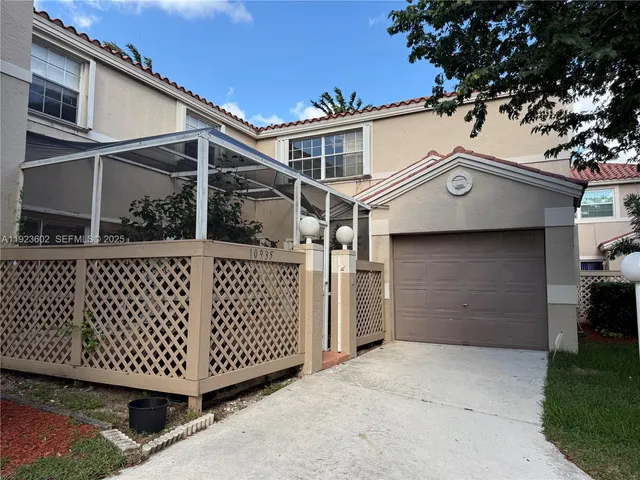 $3,150 | 10935 Neptune Drive, Cooper City, FL 33026