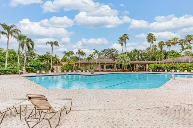 $3,150 | 10935 Neptune Drive, Cooper City, FL 33026