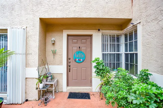 $3,150 | 10935 Neptune Drive, Cooper City, FL 33026