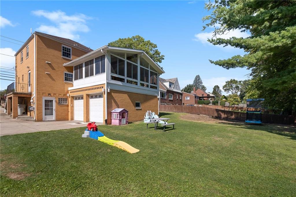 1906 Mt Royal Boulevard Glenshaw, PA 15116 - Photo 30 of 35 Back of House