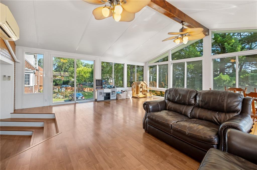1906 Mt Royal Boulevard Glenshaw, PA 15116 - Photo 9 of 35 Sun Room/Family Room