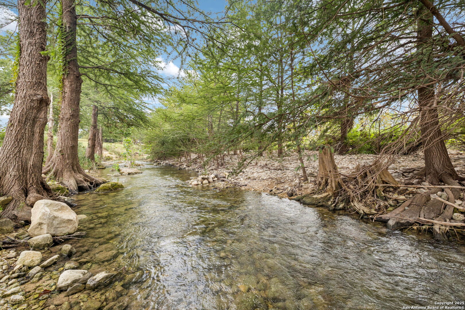 228 Rocky Creek Road Medina, TX 78055 - Photo 3 of 31