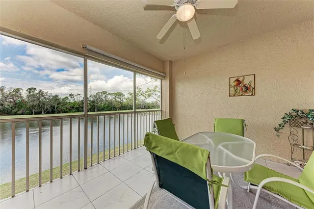 $310,000 | 6326 Grand Oak Circle, Unit 203, Bradenton, FL 34203